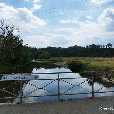 Gite Rural 3 Epis "Aux Pieds Des Ar'Den" - Chambre 1 Isolee Et Chambre 2 Dans Hall De Nuit - 34 Rue Du Chateau A 5564 Wanlin - 4 Adultes Et 2 Enfants Houyet Luaran gambar