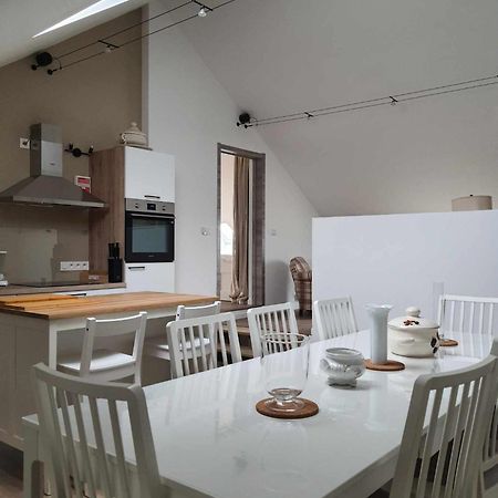 Gite Rural 3 Epis "Aux Pieds Des Ar'Den" - Chambre 1 Isolee Et Chambre 2 Dans Hall De Nuit - 34 Rue Du Chateau A 5564 Wanlin - 4 Adultes Et 2 Enfants Houyet Luaran gambar
